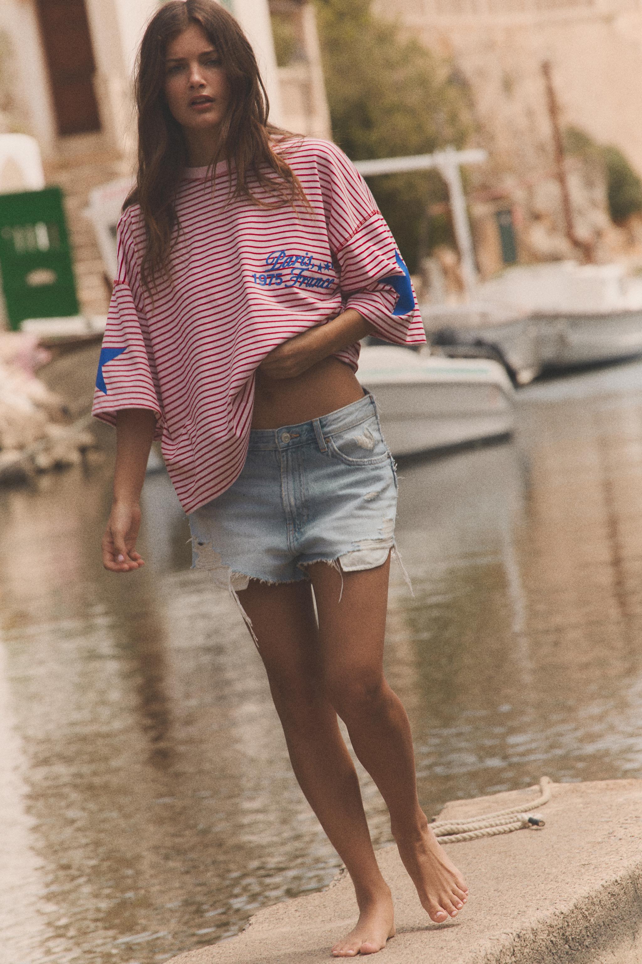STRIPED TEXT STAR T-SHIRT